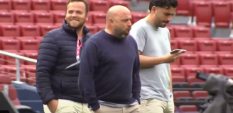 REAKCJA trenera Espanyolu na wejście na murawę Camp Nou... [VIDEO]